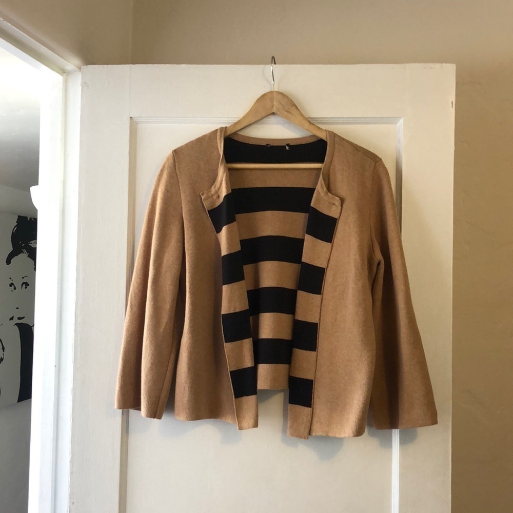 𝅺5/$25 Vintage cardigan